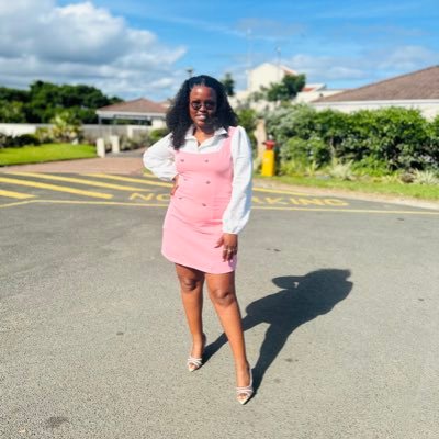 just an ordinary girl trying to make it through this life thingy😭🙆🏽♀️