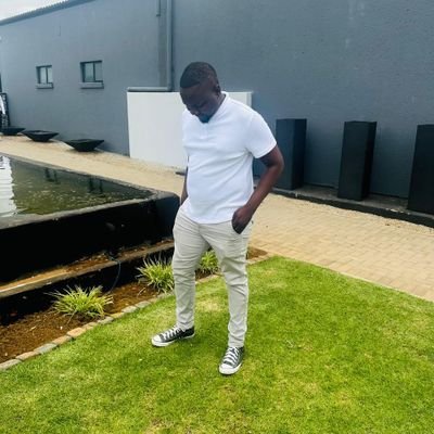 comfortmokati_8's profile picture. 