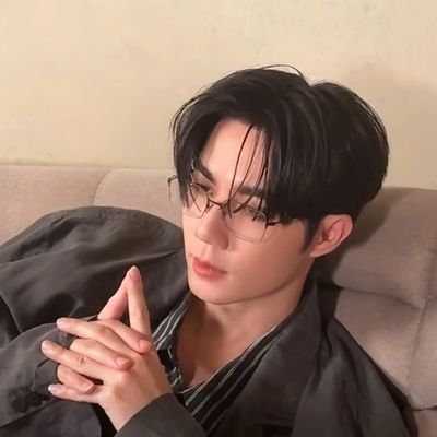 les4Zeebae's profile picture. here for a fun time as a fan.