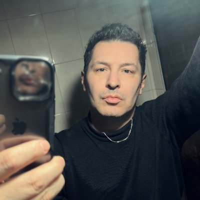 studiokafoto's profile picture. Fotógrafo Profesional y realizador multimedia. Fotografia masculina. Informes y colaboraciones MD Ciudad de México y área metropolitana.