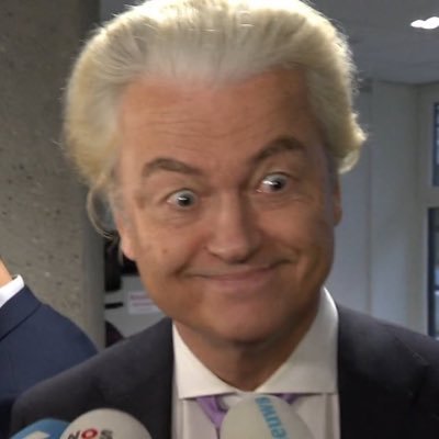 polpopcorncast's profile picture. Politieke rampen met een korreltje zout en/of suiker met @palpeet en @vrijndesteede | https://t.co/DNd3u3CHTP (pronouns: jij/ik/wij/SP)