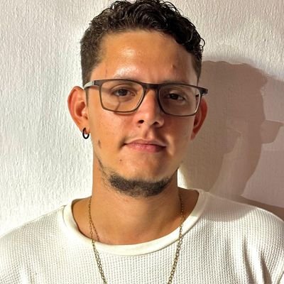 no ritmo frenético de um jovem anos dez