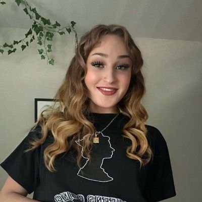 roserose556775's profile picture. hot like fire 🌶️ Sweet like Candy 🍭 Officially my naughty page. Say hi and if I'm high l'll reply you😊🤤 . let me be your favorite trans 🏳️‍⚧️ chick