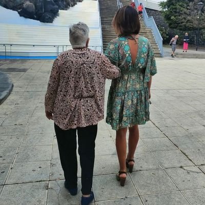 SoniaSort's profile picture. Cat mum 🐈
Enjoying life with consciousness 🪄
Buenos pensamientos, buenas palabras y buenas acciones 🎼
🌍 Tenerife 🌍 Burganes de Valverde 🌍