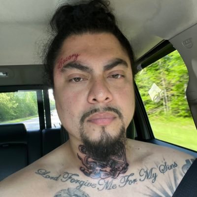 NachoDrinksOj's profile picture. follow my TikTok fatmigooo/ collector of McDonald’s napkins / BLM/ rip to who i lost/ Discord : https://t.co/hpsu9l14Dt
