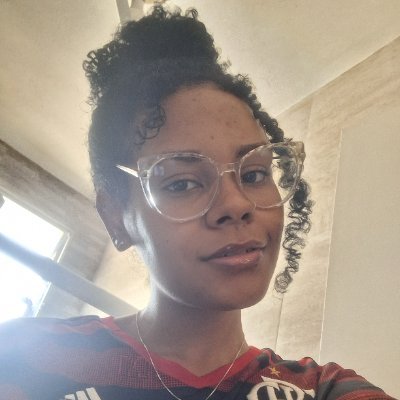 IsabellaCorreax's profile picture. Soy joven, bonita, soy triste y brillante.
22 anos +2.
A Libra baby.
Flamenguista por gostar de vencer/sofrer. 
Gêmea renegada da Beyoncé.
Farmacêutica.