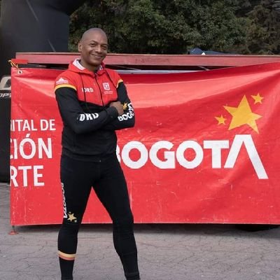 Hijo de Dios entrenador de cheerleading papá De Aldair Jesús, Santi Joao y Romeo
