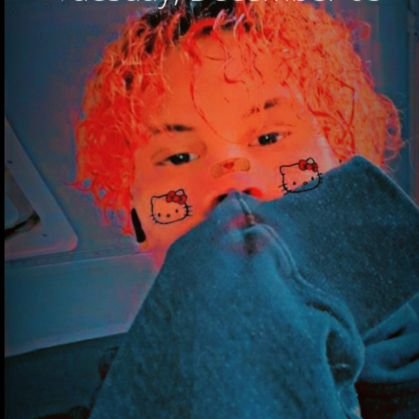I used to live in Puerto Rico.🇵🇷 I likeCan I ike me new Pringle. I like music rocks. My favorite hol