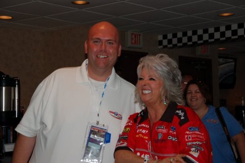 Itsjustarumor's profile picture. 