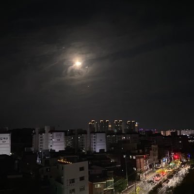 arinpapalee's profile picture. 