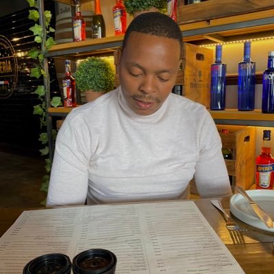 We still living ain’t we? ✌🏻 An oke that hopes to make it to Friday 😩| YNWA