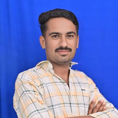 इतिहास लिखने के लिए कलम कि नहीं,
हौसलों की जरूरत होती है!!💚💙