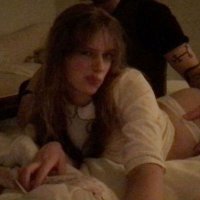 princess zelda (@midnightsegs) 's Twitter Profile