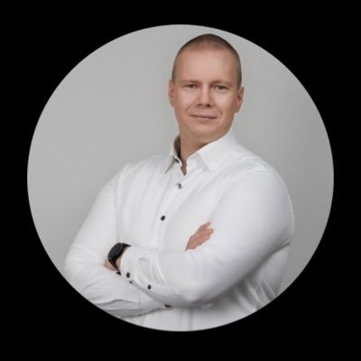 IR Manager @sampo_plc. Passionate crypto & dividend investor and sport fan 💹⚽️🏒. Opinions are my own. Tweets in 🇫🇮.