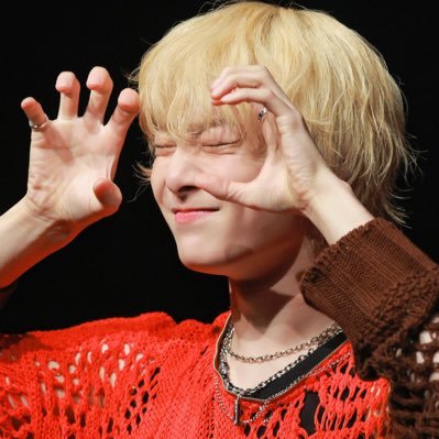 Ep6VwE2nhD92276's profile picture. STAY 🦊