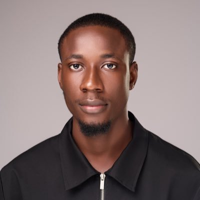 Independent designer → Creating unique digital experiences.