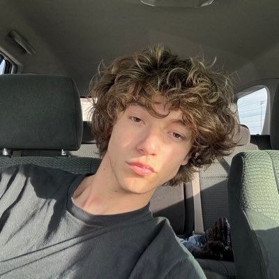 AndrewCast78095's profile picture. 