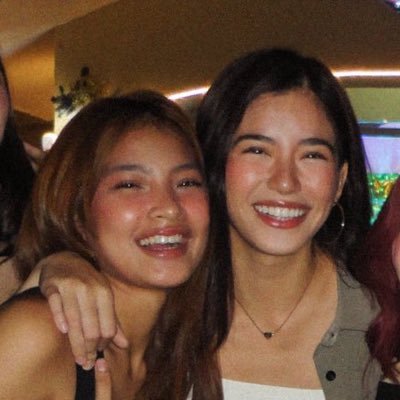 PetNiColet's profile picture. OT8 HANGGANG DULO 🌸