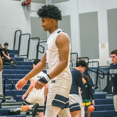 RIVER RIDGE HS || 6’3 || 215|| SG/SF 🏀|| WR/DE/QB 🏈 ||CLASS 2027📚|| nunezryzen@gmail.com||NCAA ID: 2405301327||
