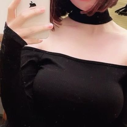 出戻りです❤︎❤︎
🍑.
紳士的な方丁寧な方お待ちしてますm(*_ _)m

お世辞かもだけど当たりらしいですよ？🤫
Mっ気ある人の方が好きかも👉🏻👈🏻