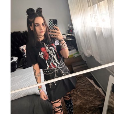 OliviaJWood_x's profile picture. 