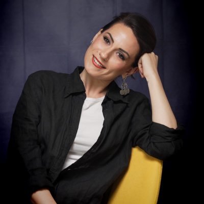 chimfineart's profile picture. Professional painter, creator of the Bright Expressionism✨