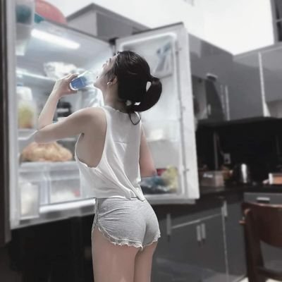 Divangnhatnho's profile picture. 