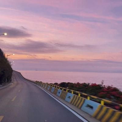 ye_luo40987's profile picture. 停顿的脚步。。。