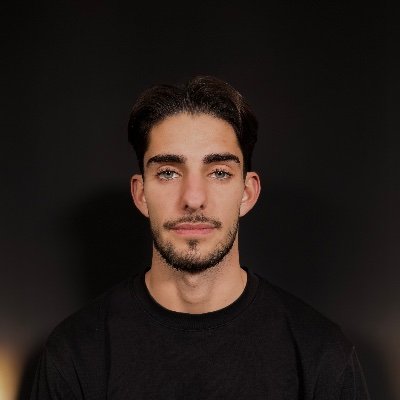 IzaguirreToan's profile picture. Étudiant en journalisme @ajmunine