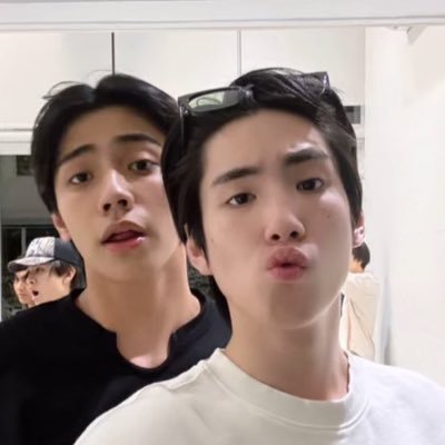 because of you I shine🌟 ꙳⋆ ★ @PEEMWASU_ 🏀@phutatchai 🏒