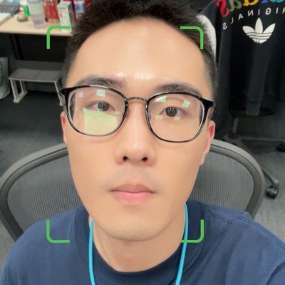 zhaojiangc39108's profile picture. 微信：ospfProtocol
現居上海， 
支持美好多遠社會，祝願世界欣欣向榮。生長在台灣新竹，新上海人。