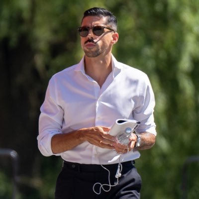 Vivo del fútbol, invierto en tecnología y divulgo sobre “Innovación y economía creativa”.👇Podcast diario