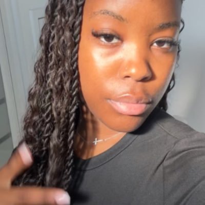 Dmlk93's profile picture. dmlk__93