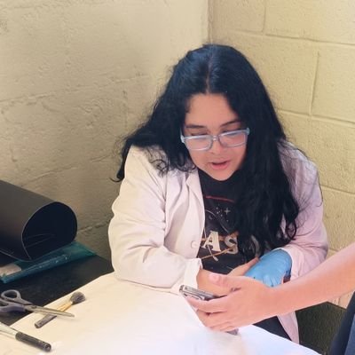 Petenera de corazón, busco el bienestar para mi familia, nuestro pais nos necesita enormemente.