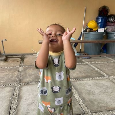 gezi_f's profile picture. 