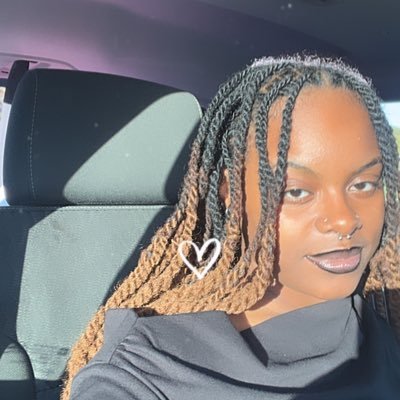 |Your favorite sunflower🌻| Such a pretty girl🫶🏾💓|