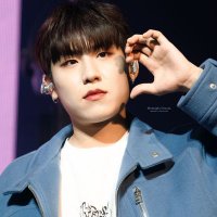 참새반지니 (@jini1102_) 's Twitter Profile