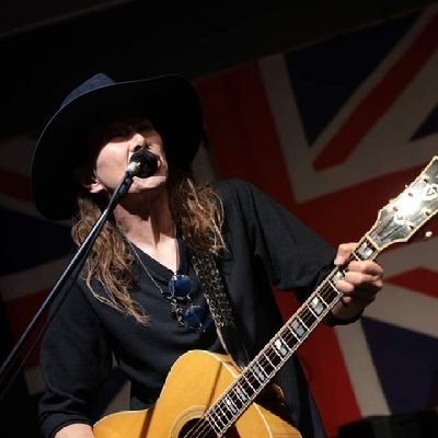 shinbo70937761's profile picture. Singer Songwriter 

Rock unit 『Moncroidz』のボーカルを務めています