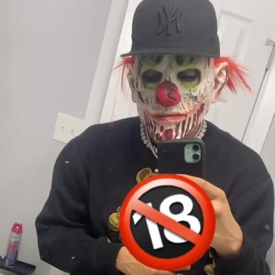 BBC Hispanic & Black Masked Content Creator | Unscripted Fun | 18+ Only | Local collaborations: DM Me | Free Subscribe: https://t.co/8JaEmPm1La