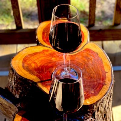 An affinity for Old World (European) red #wines (varietals)🍷 & accompanying sunsets 🌅 https://t.co/l3Ed9LQeSb