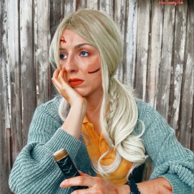 Youtubeuse : https://t.co/2LPDnfqyq7 Tiktok : https://t.co/w8OOIpRuoM