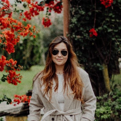 from Brazil, living in Portugal • wedding photographer • cinematic • self portrait