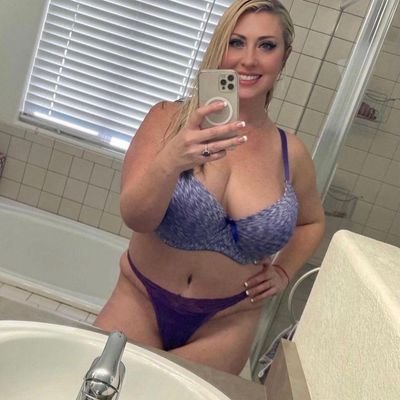 MaryHagan75's profile picture. Love and care 😍😍😍😍