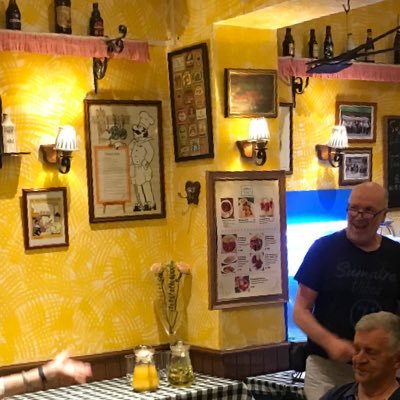 Sinnekloas's profile picture. nen dikke nek van sinnekloas . Lang genoeg gewerkt. Voor altijd vakantie nu!