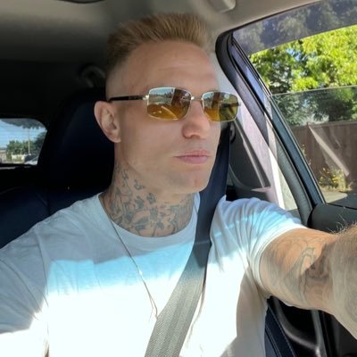 FollowDaRabbitt's profile picture. Breaking free from the matrix is my only mission in life, everything else is just a byproduct. #selfmade