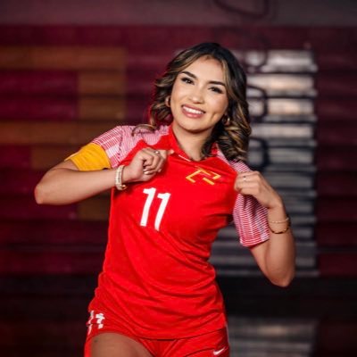 C/O 2025/5’1 123lbs/Paraclete HS//RightBack /Winger/Left Back