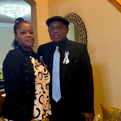 whatucee7's profile picture. 