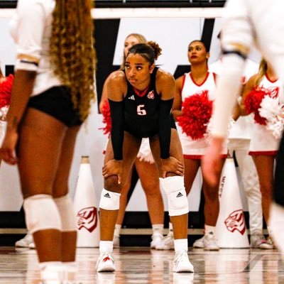 JaidaAlvin's profile picture. @uwavolleyball 🐅| Baton Rouge, Louisiana| ig: jaida.alvin