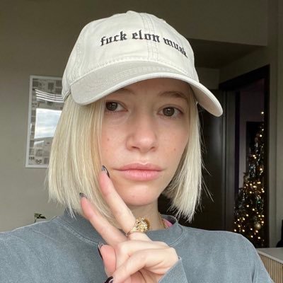 stuchbery's profile picture. Young & hostile, but not stupid.