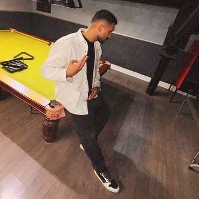 AryaShahsvan's profile picture. 